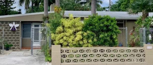 Mickey's Orchids plant shop in Fort Lauderdale, Florida